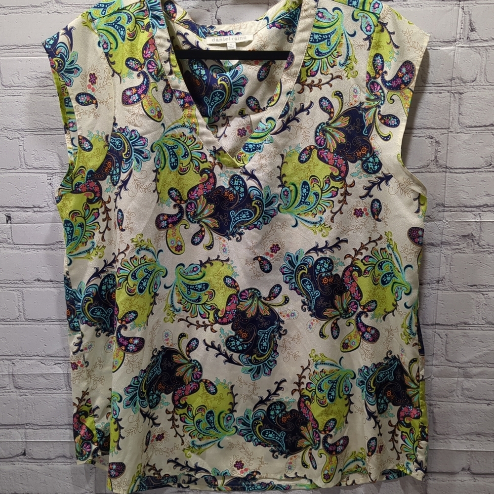 Floral Paisley Sleeveless Top